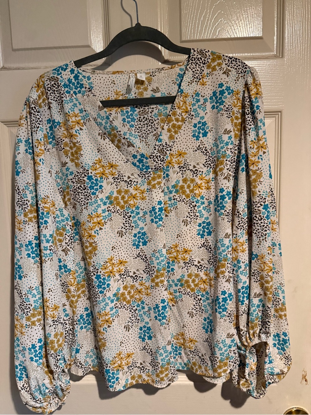 Cato Floral V-Neck Blouse in White, Teal & Mustard